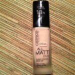 Ctrce-933157-All-Matt-Shine-Control-Make-Up-010N
